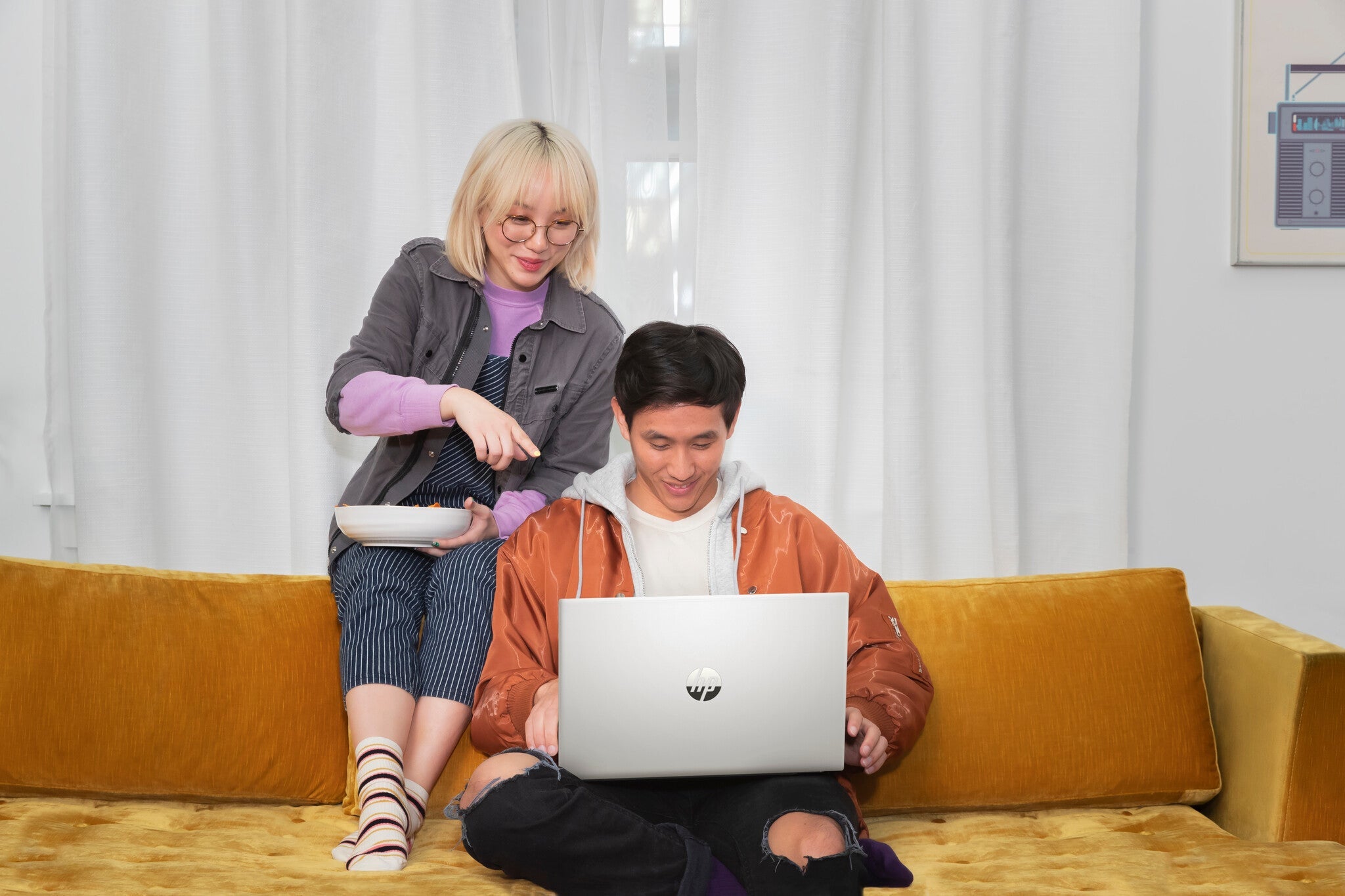 HP Pavilion 15-eh1024na AMD Ryzen™ 5 5500U Laptop 39.6 cm (15.6") Touchscreen Full HD 8 GB DDR4-SDRAM 512 GB SSD Wi-Fi 5 (802.11ac) Windows 11 Home Silver